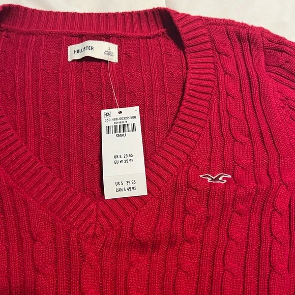 Hollister Red Cable Knit V-Neck Sweater - Picture 2 of 3